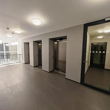 Entrez Albelli Apartment